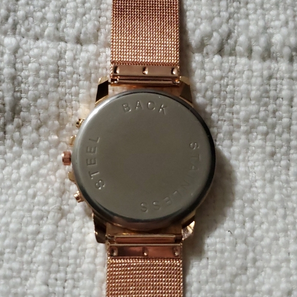 Mikey Mouse Watch - Picture 4 of 4